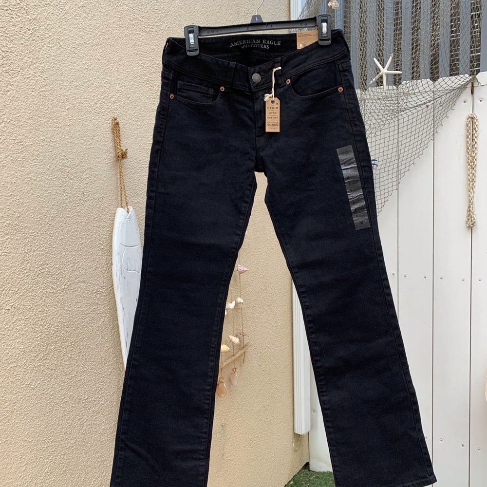 NWT American Eagle size 8 black kick boot jean